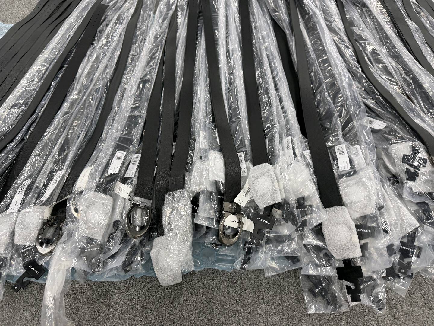 陈先生得物搬砖货源批发