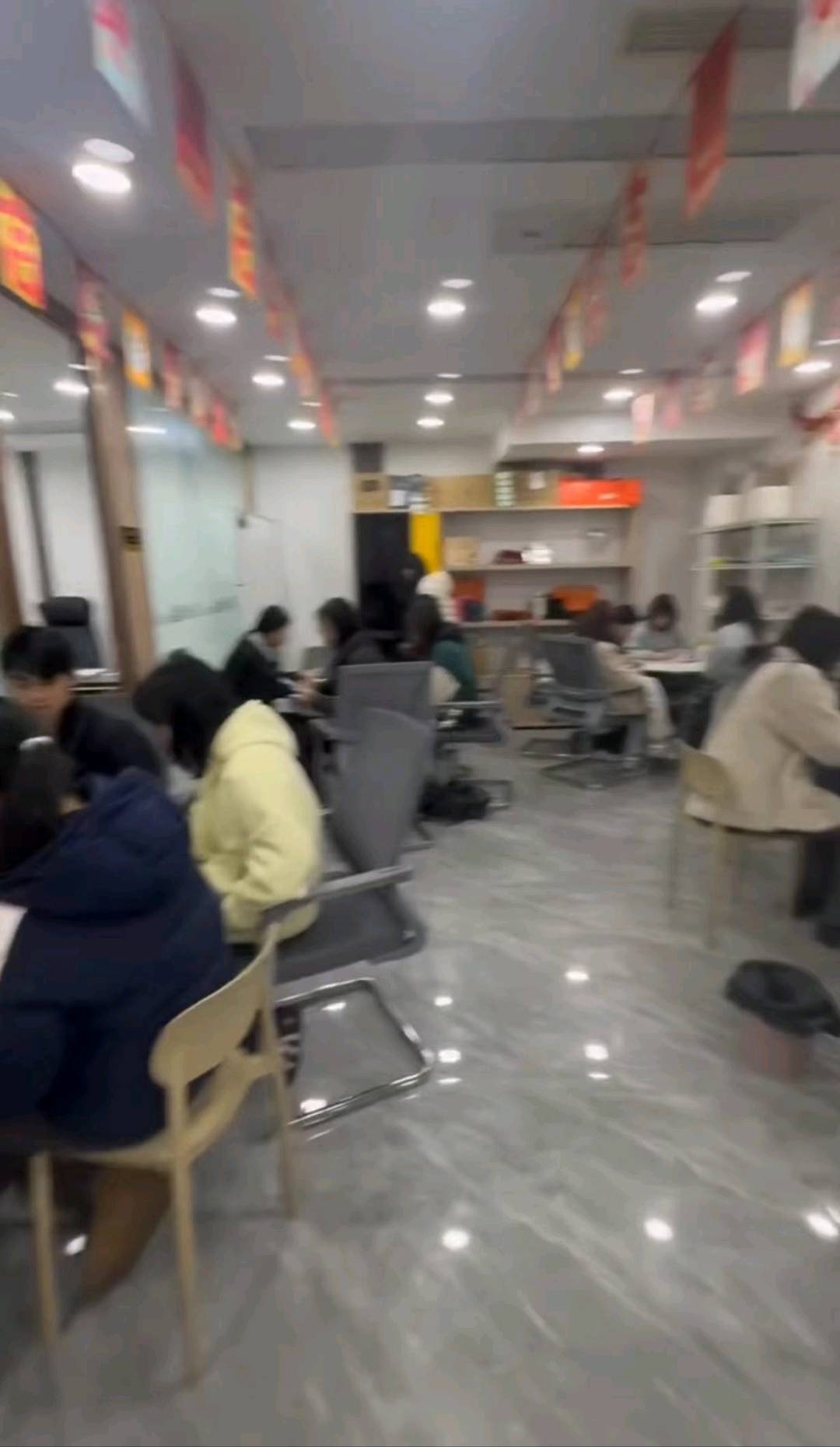 龙浩找合伙人app拉新工作室全程扶持