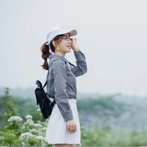 陆女士