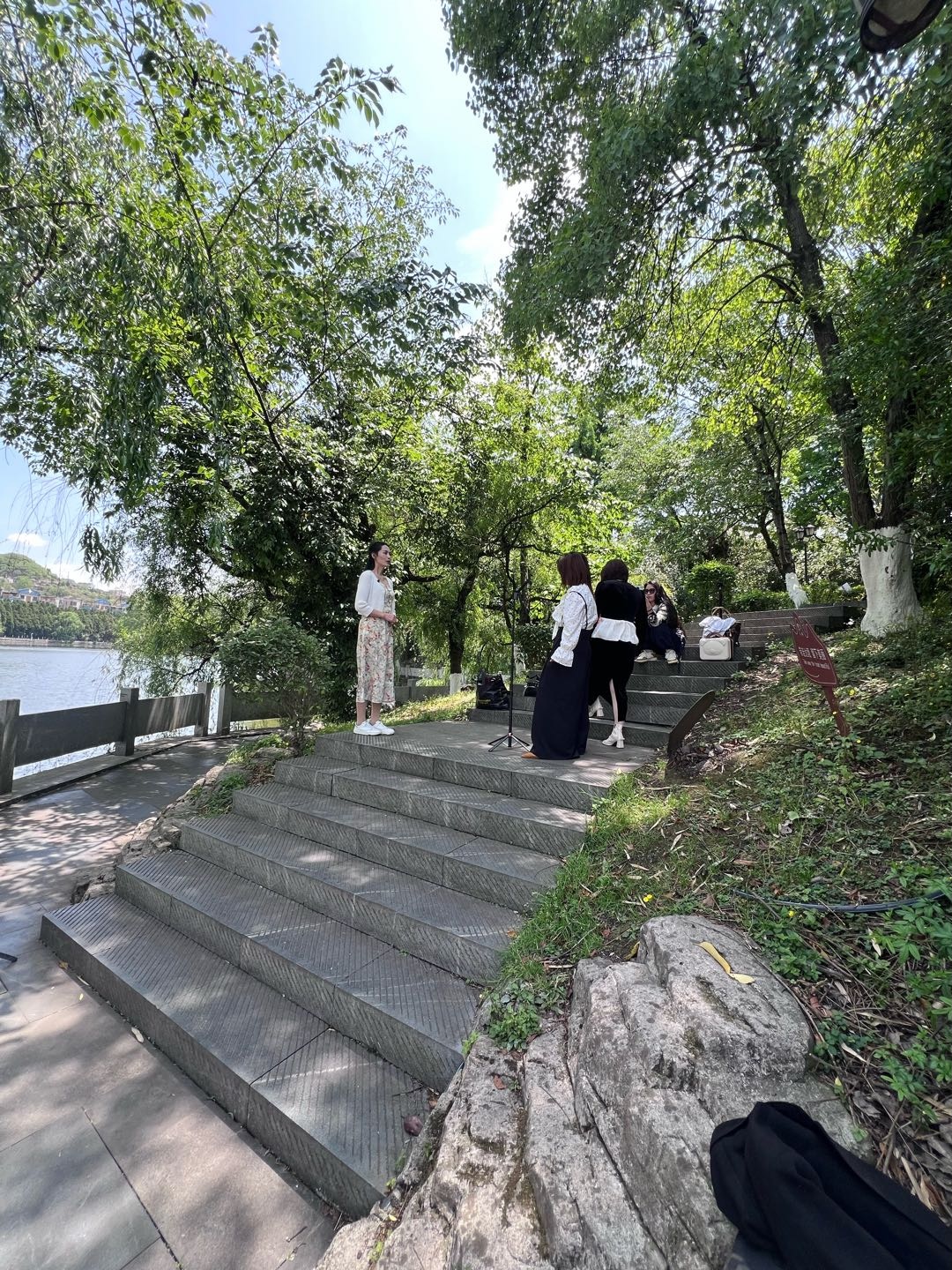 杨超找合伙人微信推客项目，零成本分享明星直播，轻松创收，适合所有人