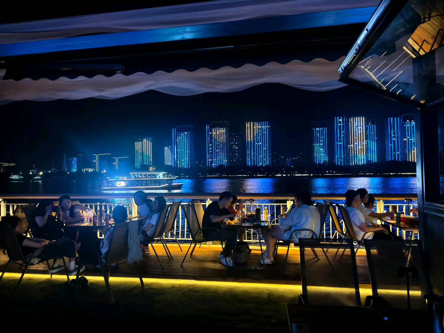 林玉玲找合伙人游艇码头招商，吃喝玩乐都可以