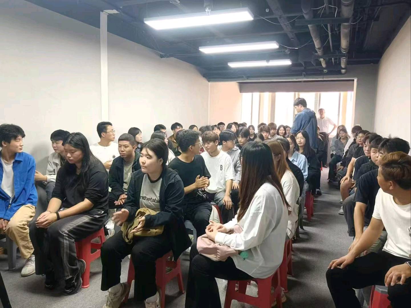 王进峰推广团队我在济南有50人的地推团队