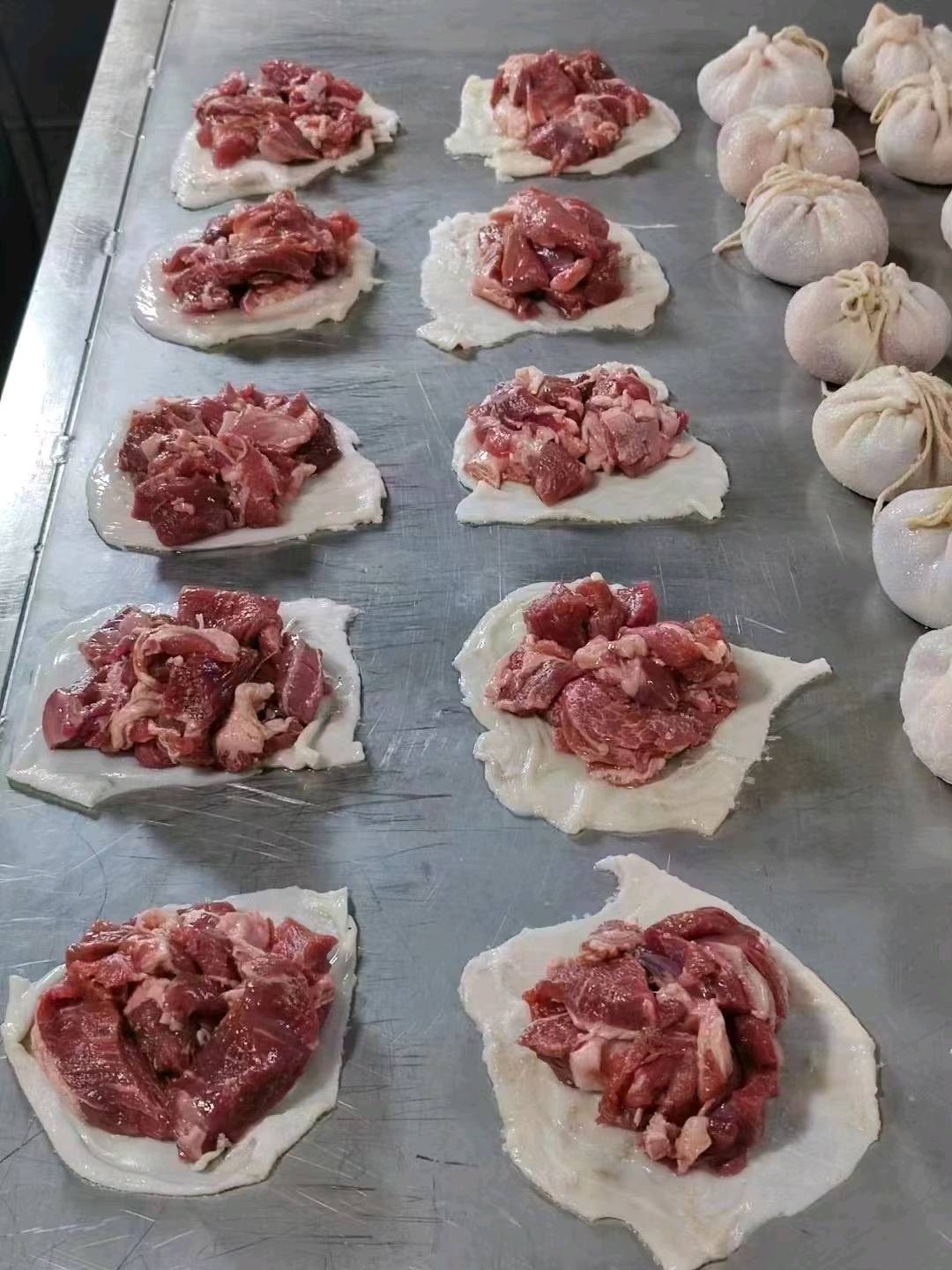 王先生品牌货源100吨手工网红肚包肉，寻求分销商