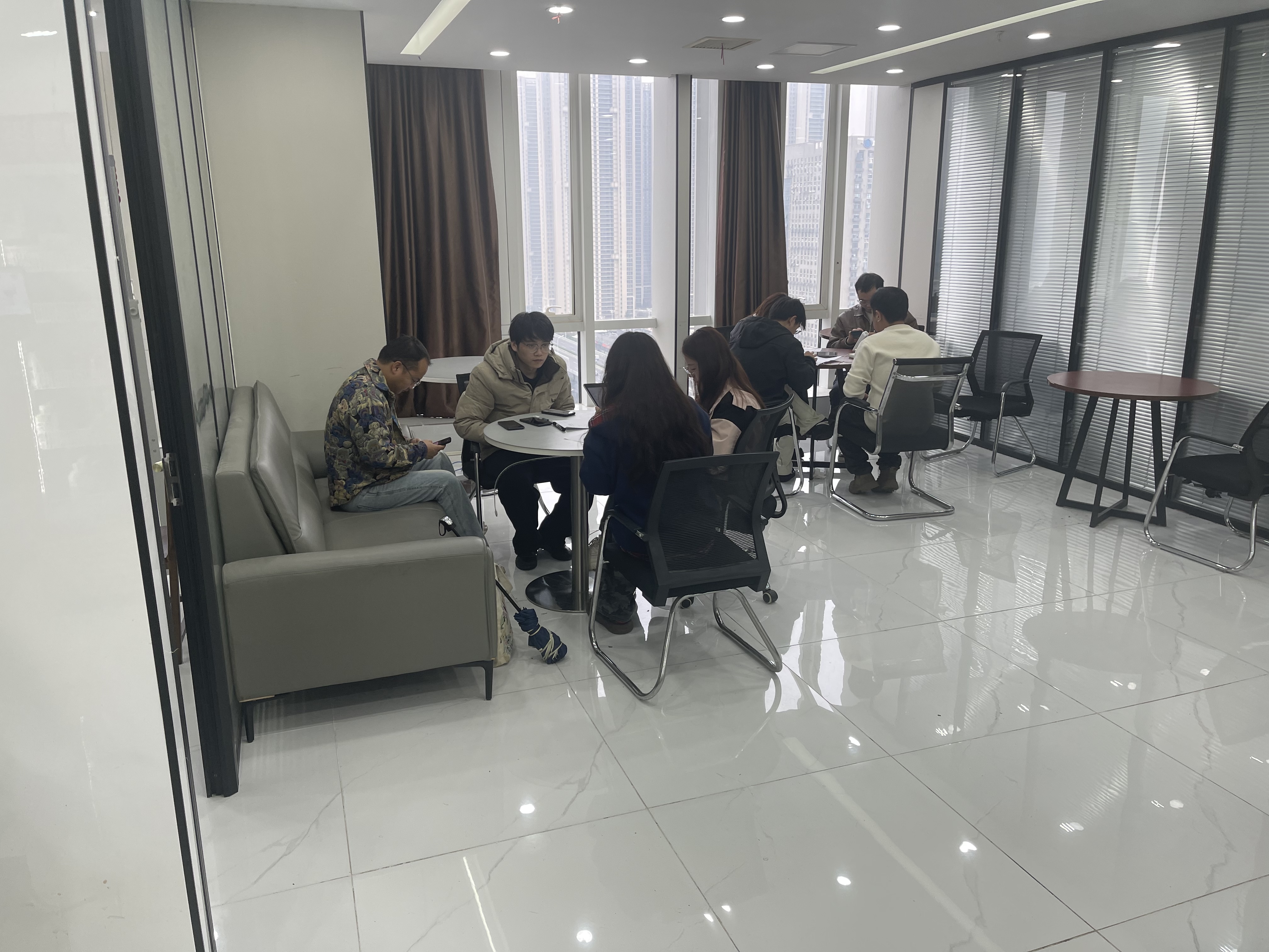 万昌荣找合伙人app拉新源头垫资方