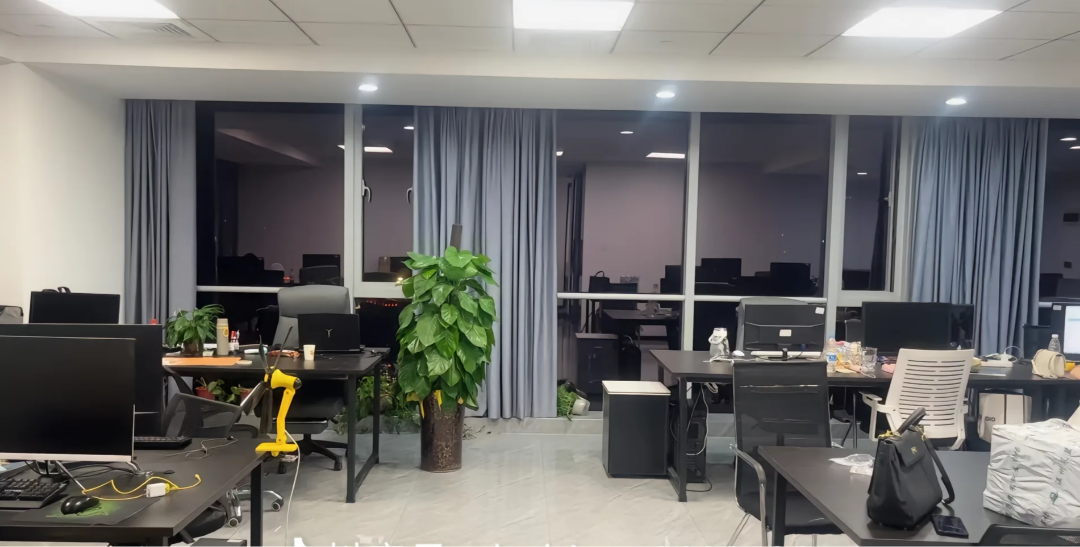 张先生找合伙人游戏打金，操作简单易上手，适合大众