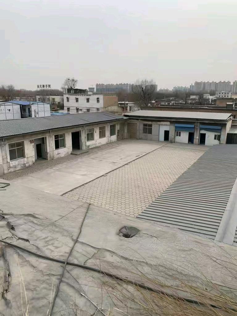 李亚华优质甲方自有场地1000平米,可寻求项目,我出地方你出项目