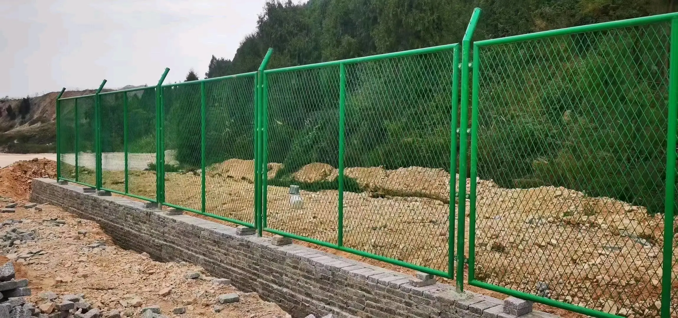 王先生护栏网现货 寻找合伙人