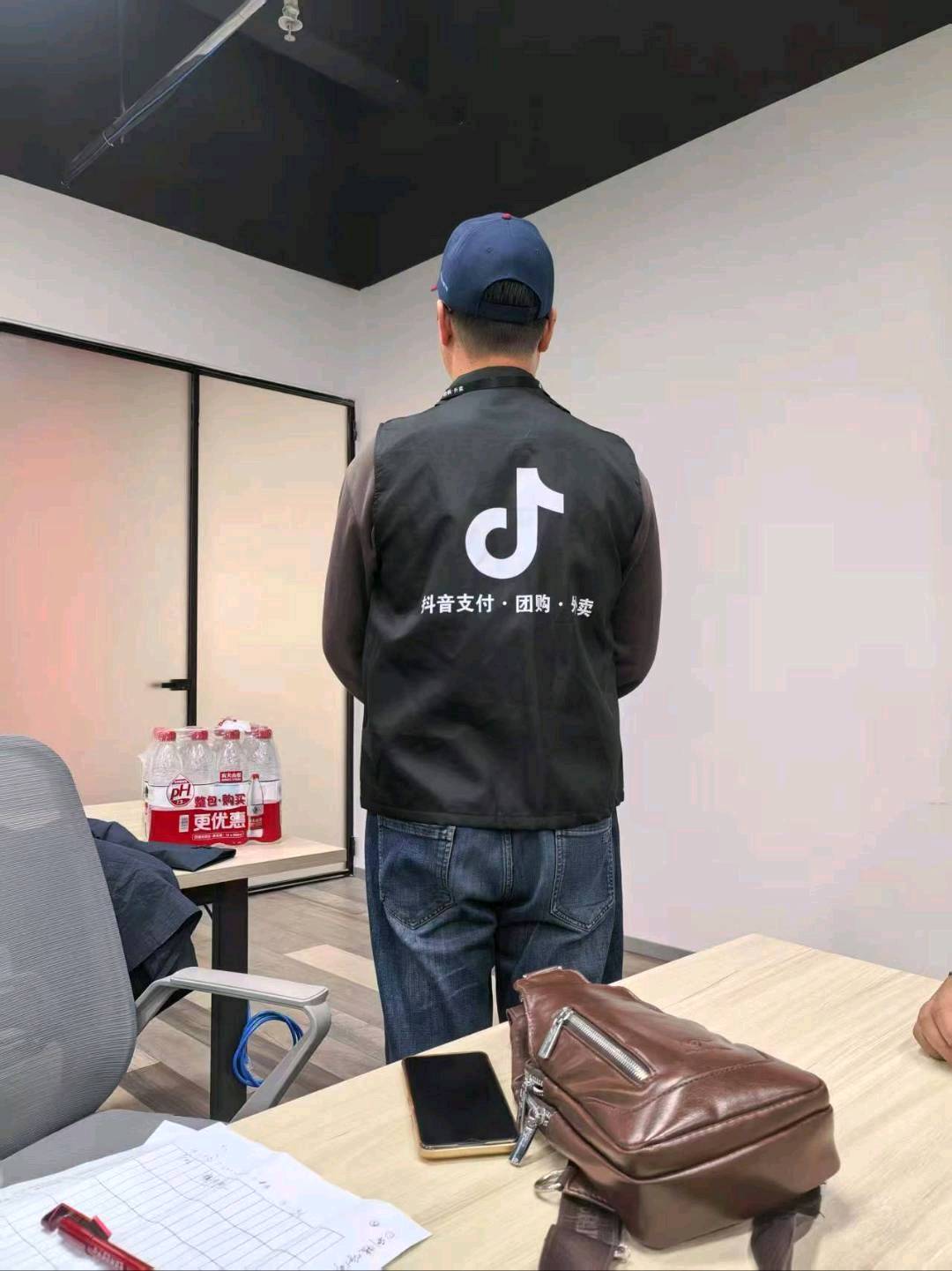 张忍洪地推项目抖音支付线下商家收款码推广