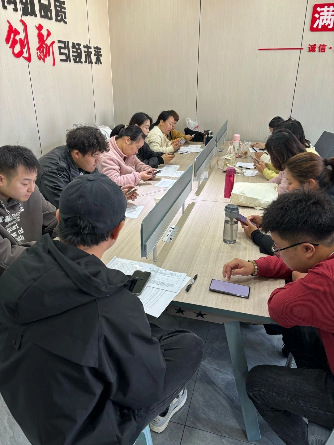 李先生找合伙人