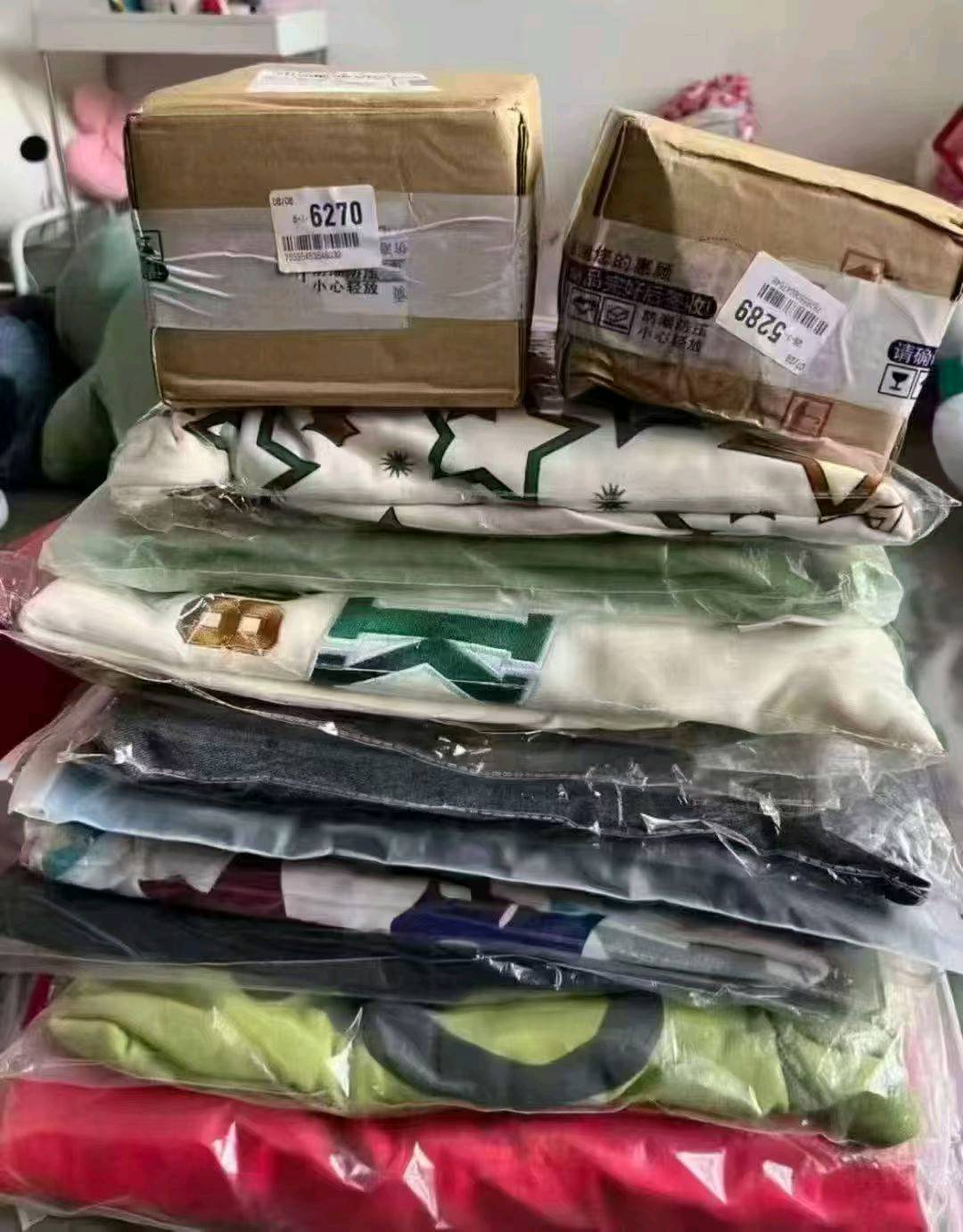 张女士寄拍试穿美妆兼职可日结50-100