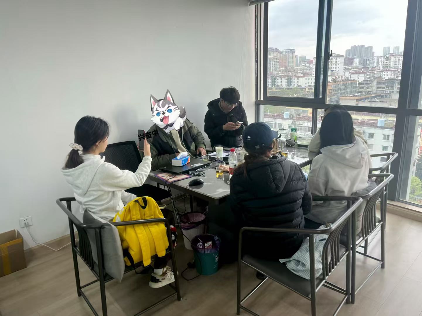 夏标禹其他供需抖音游戏挂播80元/个，不影响正常使用抖音，挂着播就行