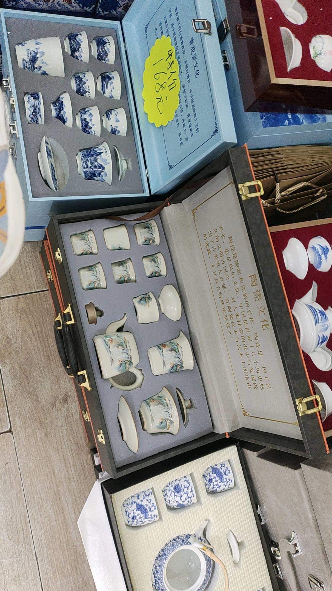 何东伟其他供需百度答题挣钱，会复制粘贴就能做，3元一题，一两分钟能做一题，题量管够