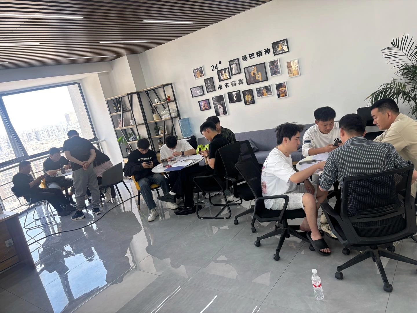 崔晨辉APP拉新!一手渠道!0加盟费!佣金均价30+当天结算
不抽佣!包落地