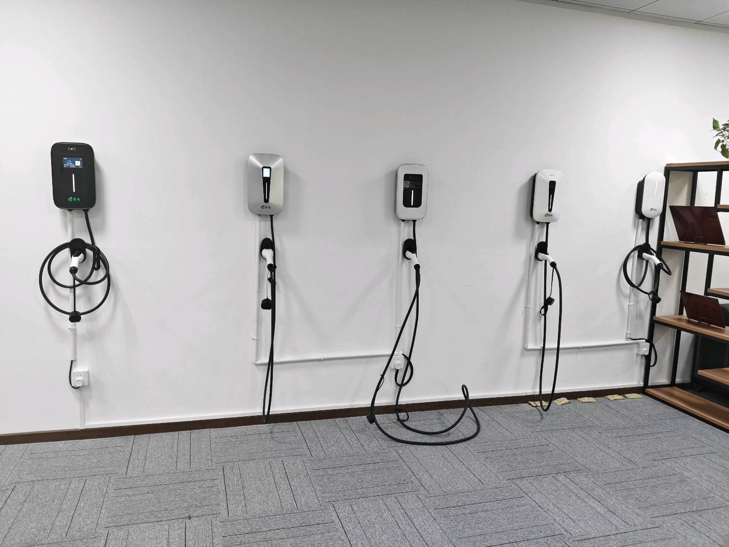 李献成找合伙人