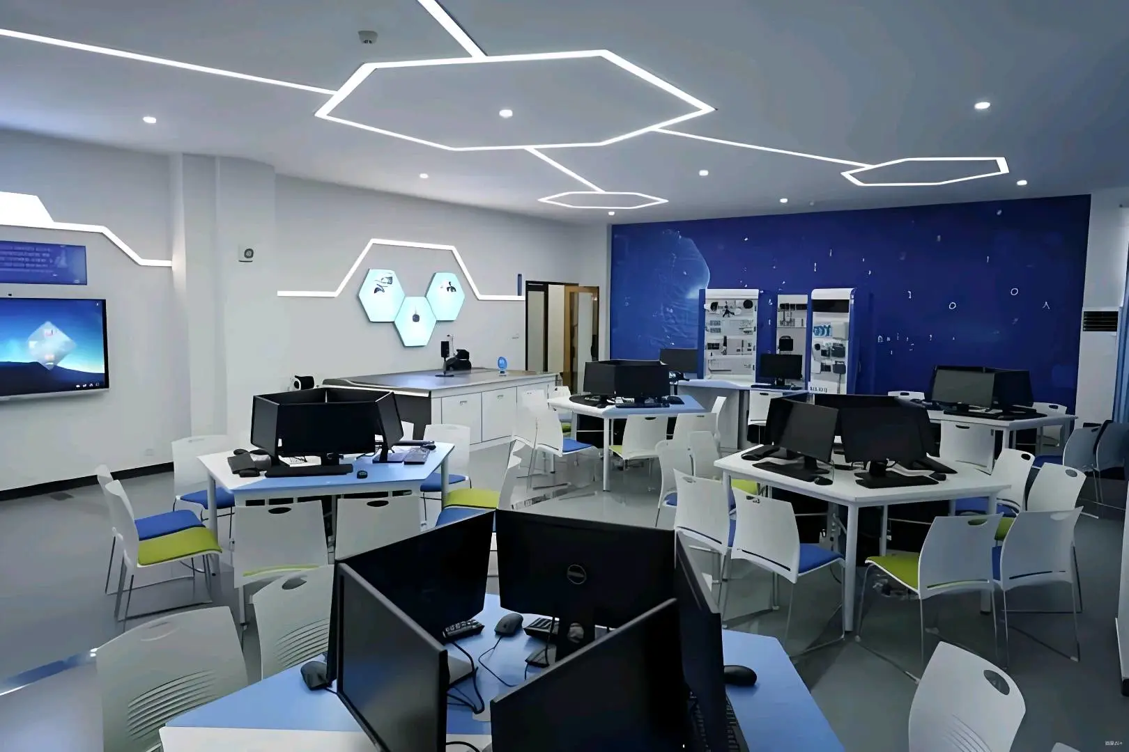 周先生找合伙人