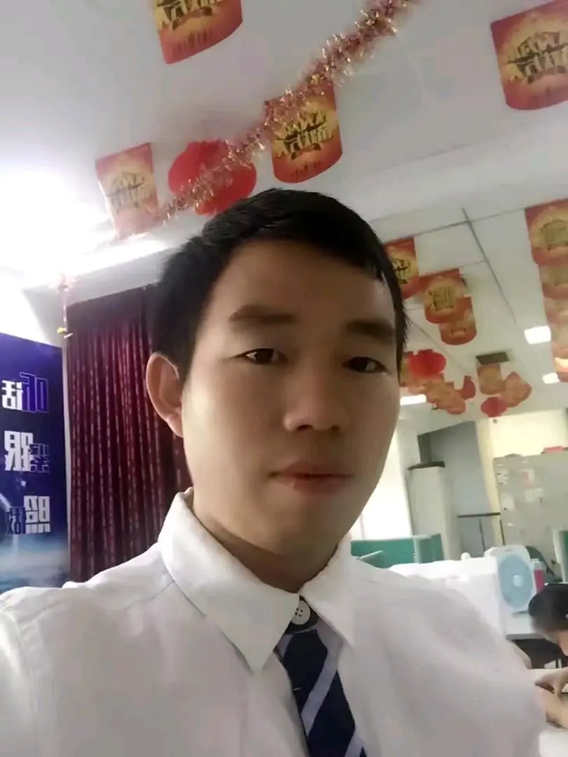 李万飞找合伙人本草云柜,社区智能中医药健康服务站