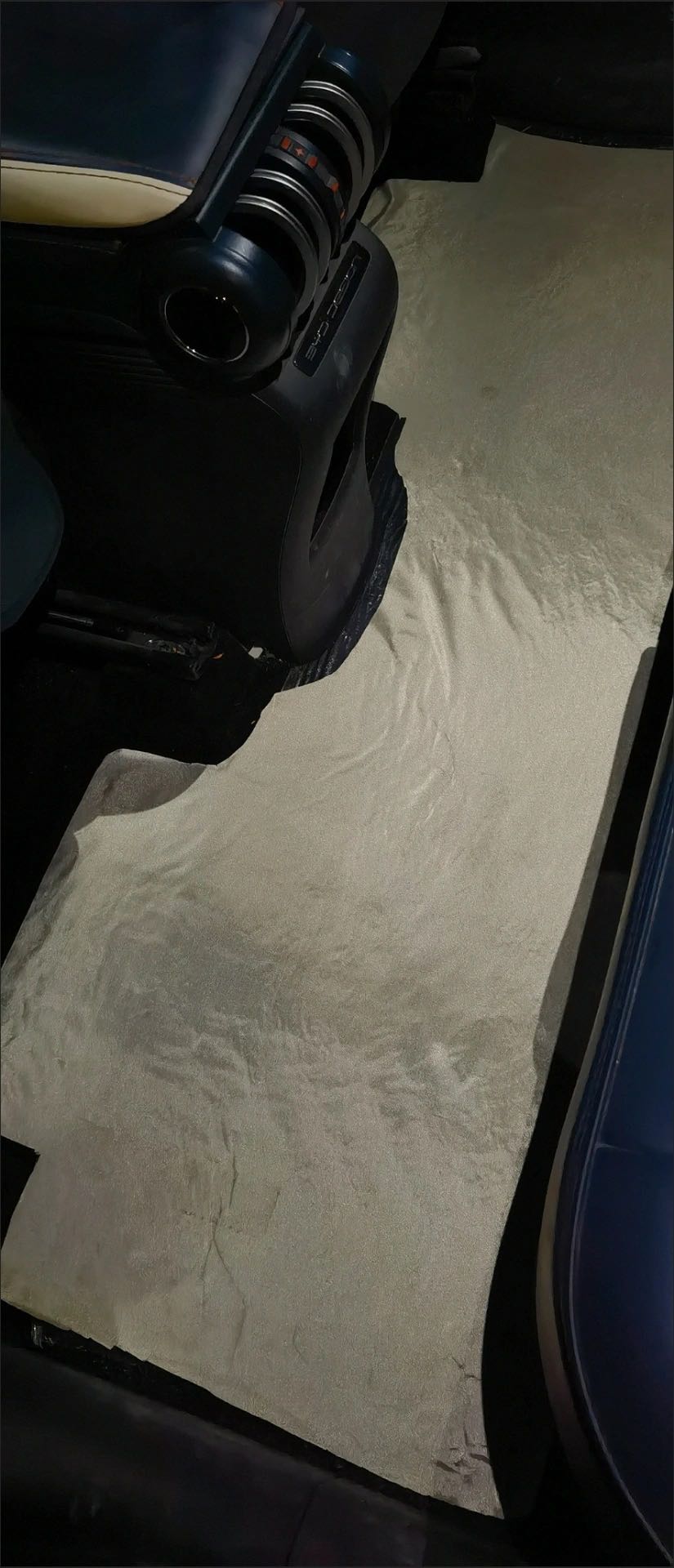 秦先生找合伙人新能源电车防辐射脚垫全国招聘代理