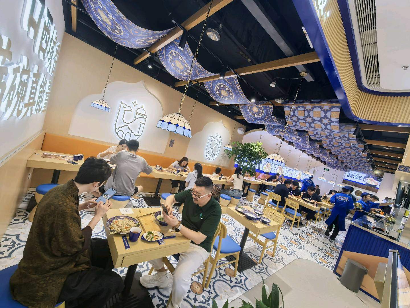 陈宇新派西域连锁快餐品牌强势来袭,各区域城市合伙人欢迎来考察