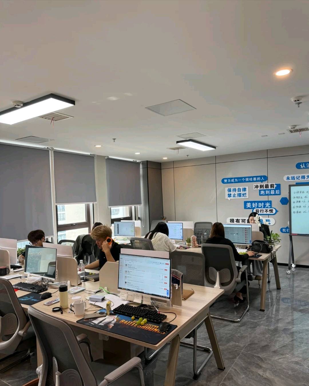 赵政炜其他供需人力招聘合伙人 一手企业岗位资源，到面、入职即可拿佣金