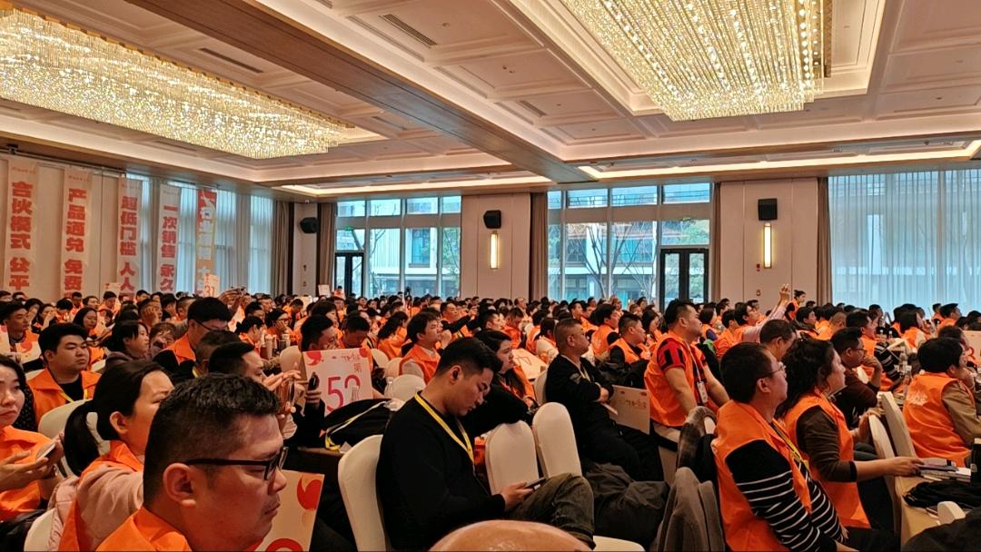 刘洋推广团队提供300人的地推团队，对接优质地推拉新项目