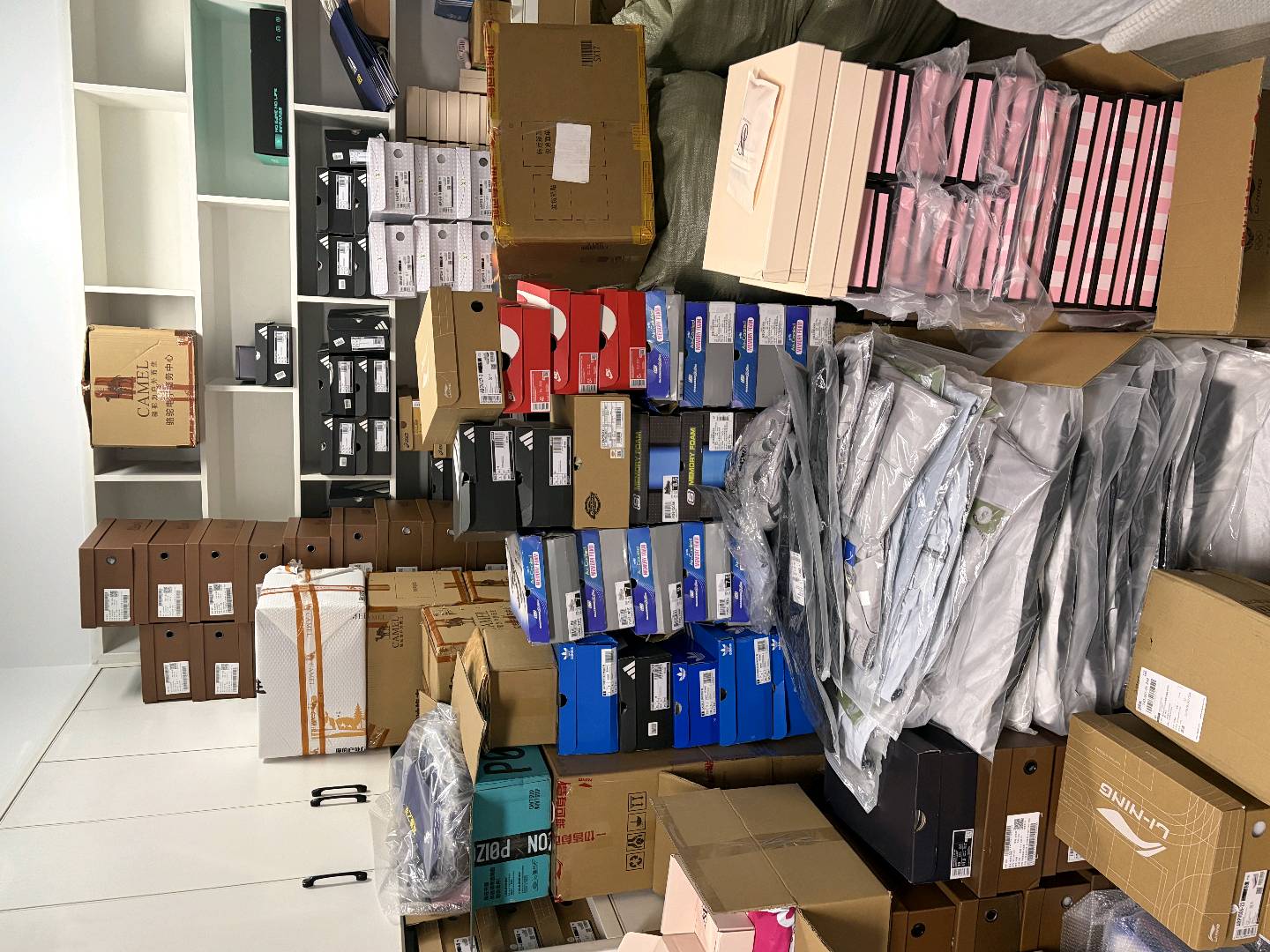 蒋先生其他供需得物搬砖合作：优质线报支持，单利润40-240元