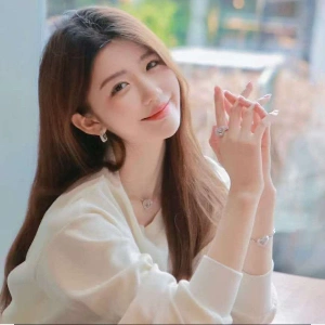 龙女士