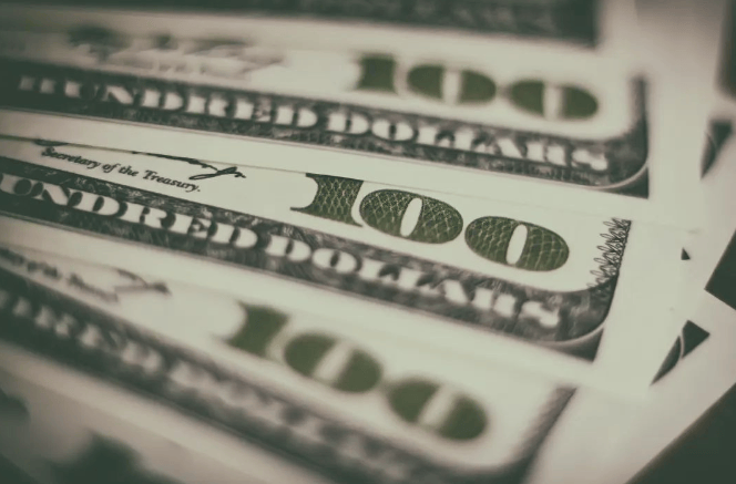 王先生国外广告行业，一个任务10-50金，简单好上手。收益稳定，寻合伙人