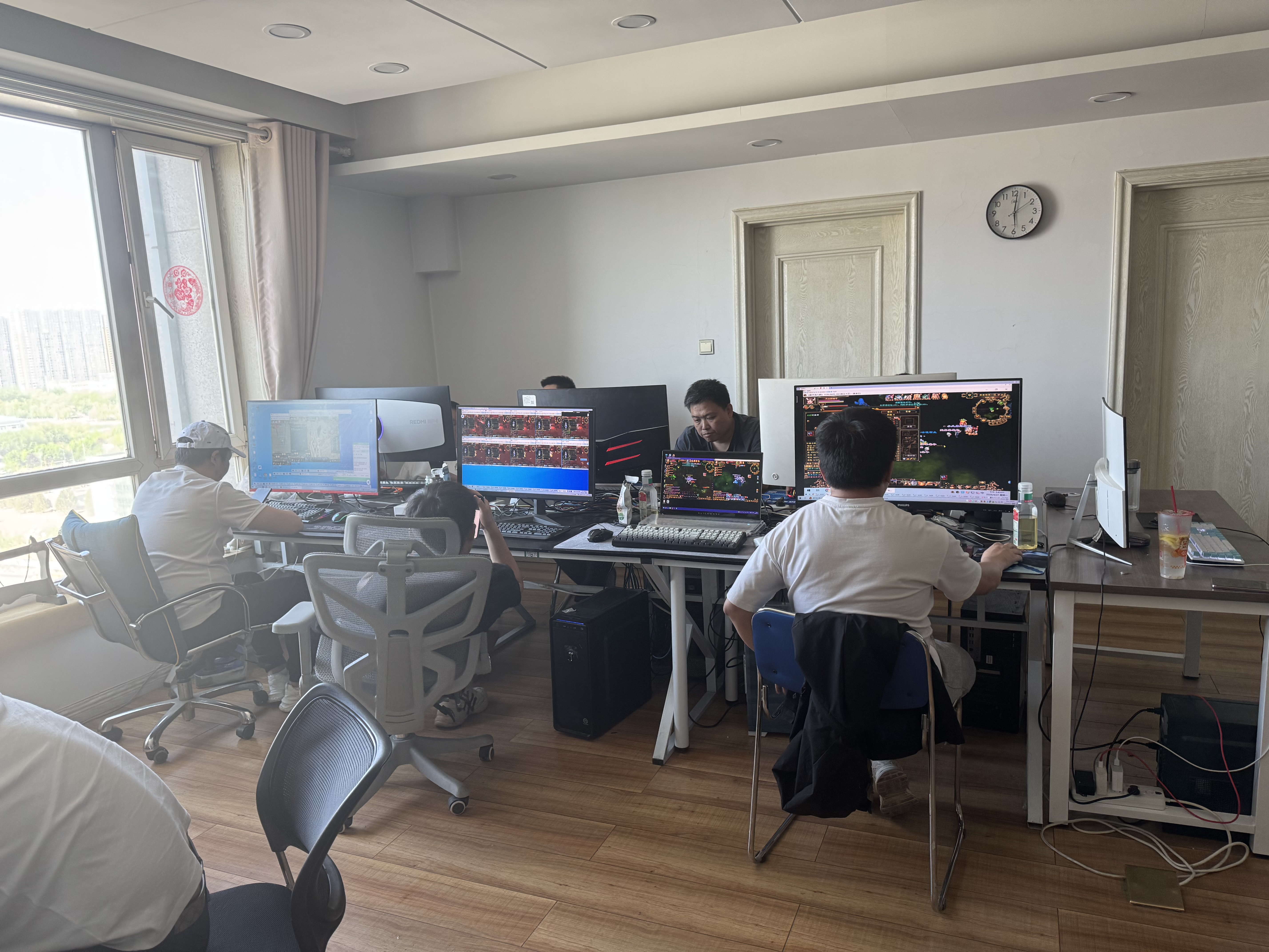 翟先生其他供需诚寻合作伙伴，提供稳定游戏打金项目，全程技术辅导，长期共赢