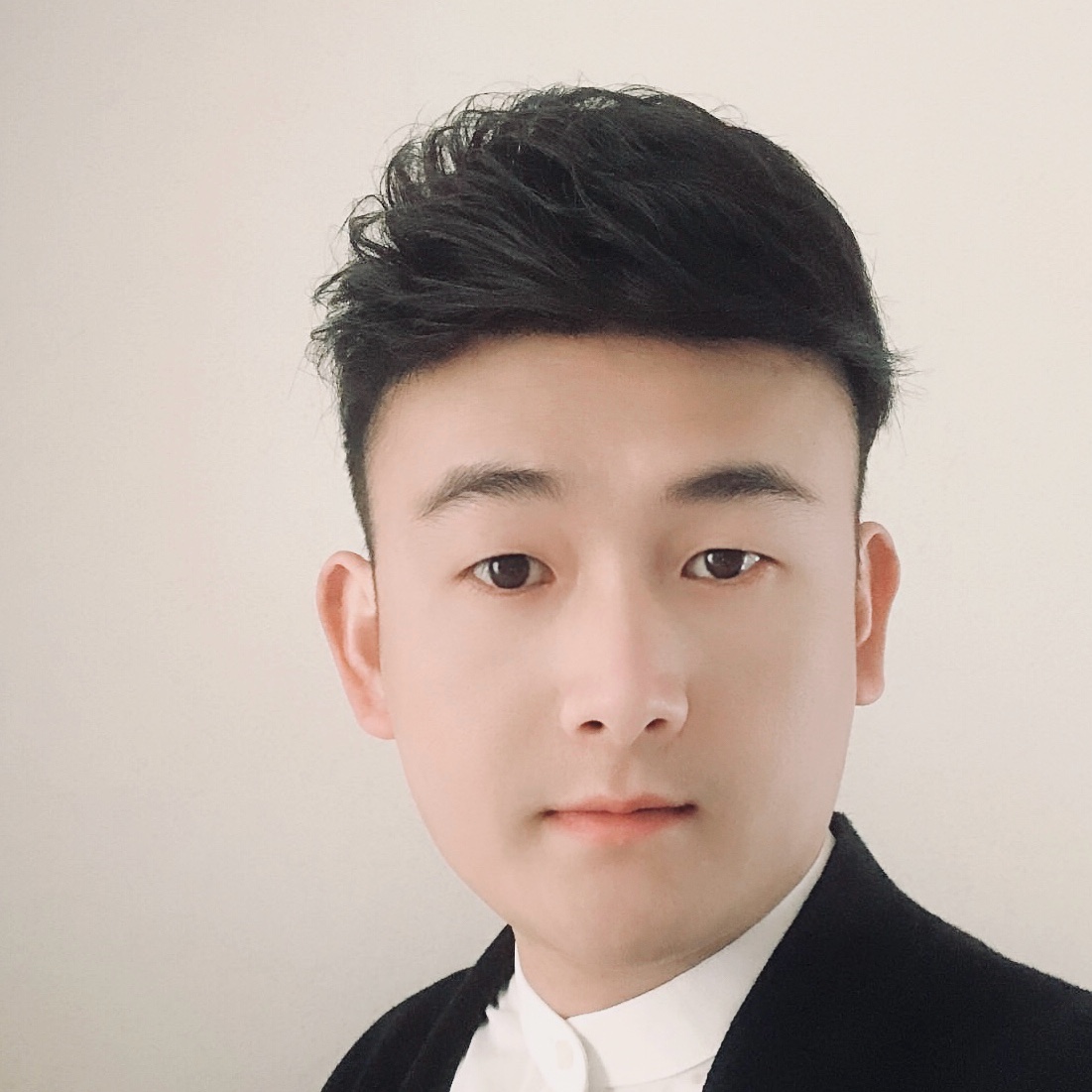 黄利利