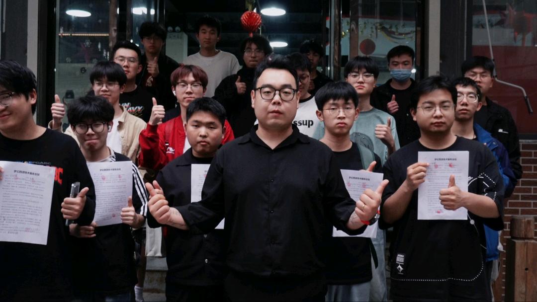 张先生找合伙人日结，游戏搬砖带队，先体验再合作，主打稳定长期可做，一手资源