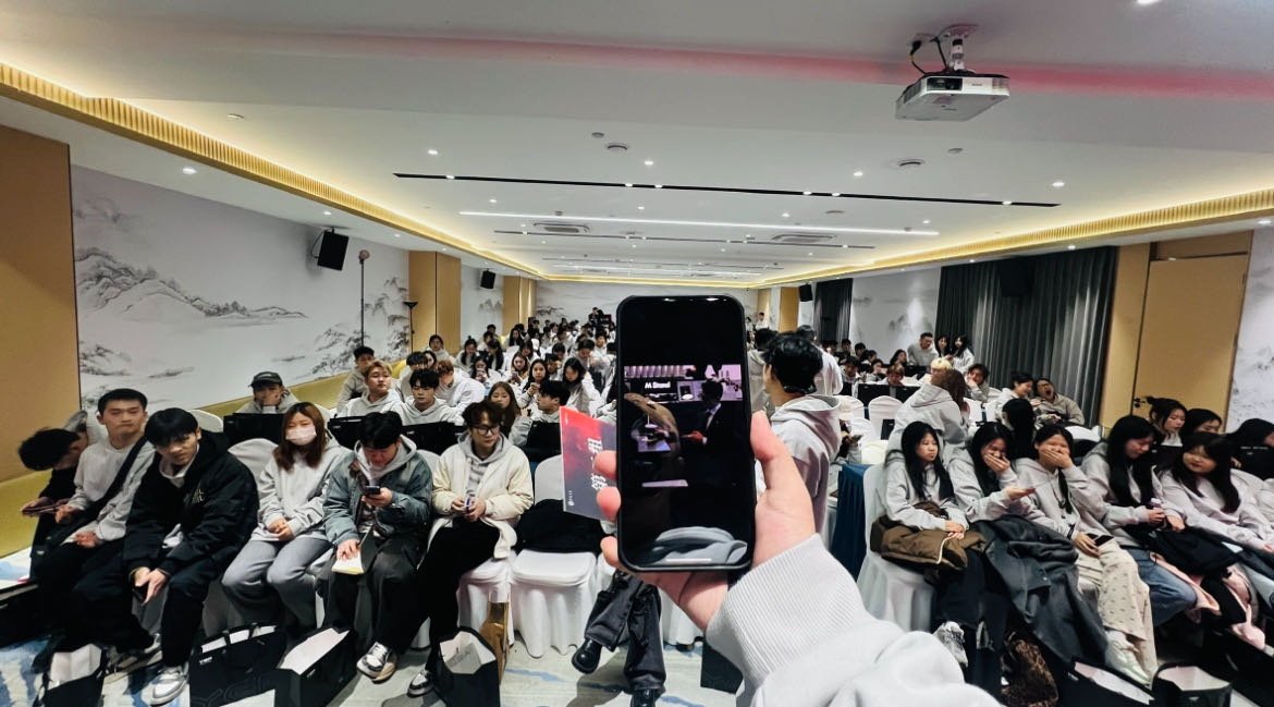 本先生单设备多平台仅看广挣收益 每天可达*多设备操作可达*