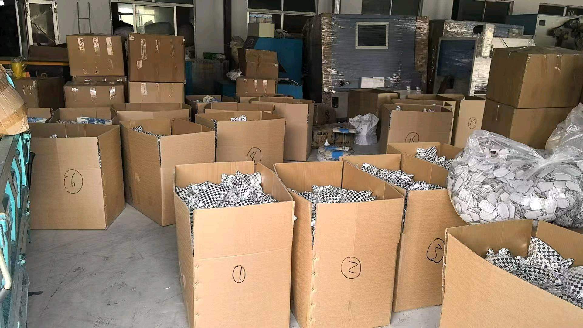 孙琳一二三代LABUBU拉布布心动马卡龙塘胶脸盲盒玩