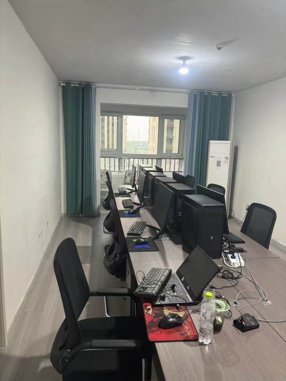 郭梦冉找合伙人提供单子寻找游戏代练工作室加盟