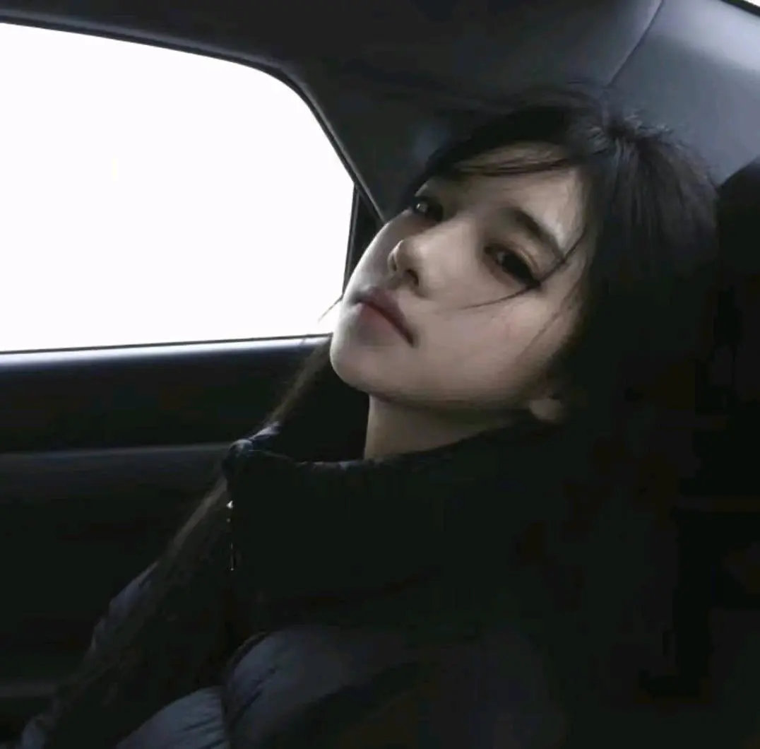 余女士