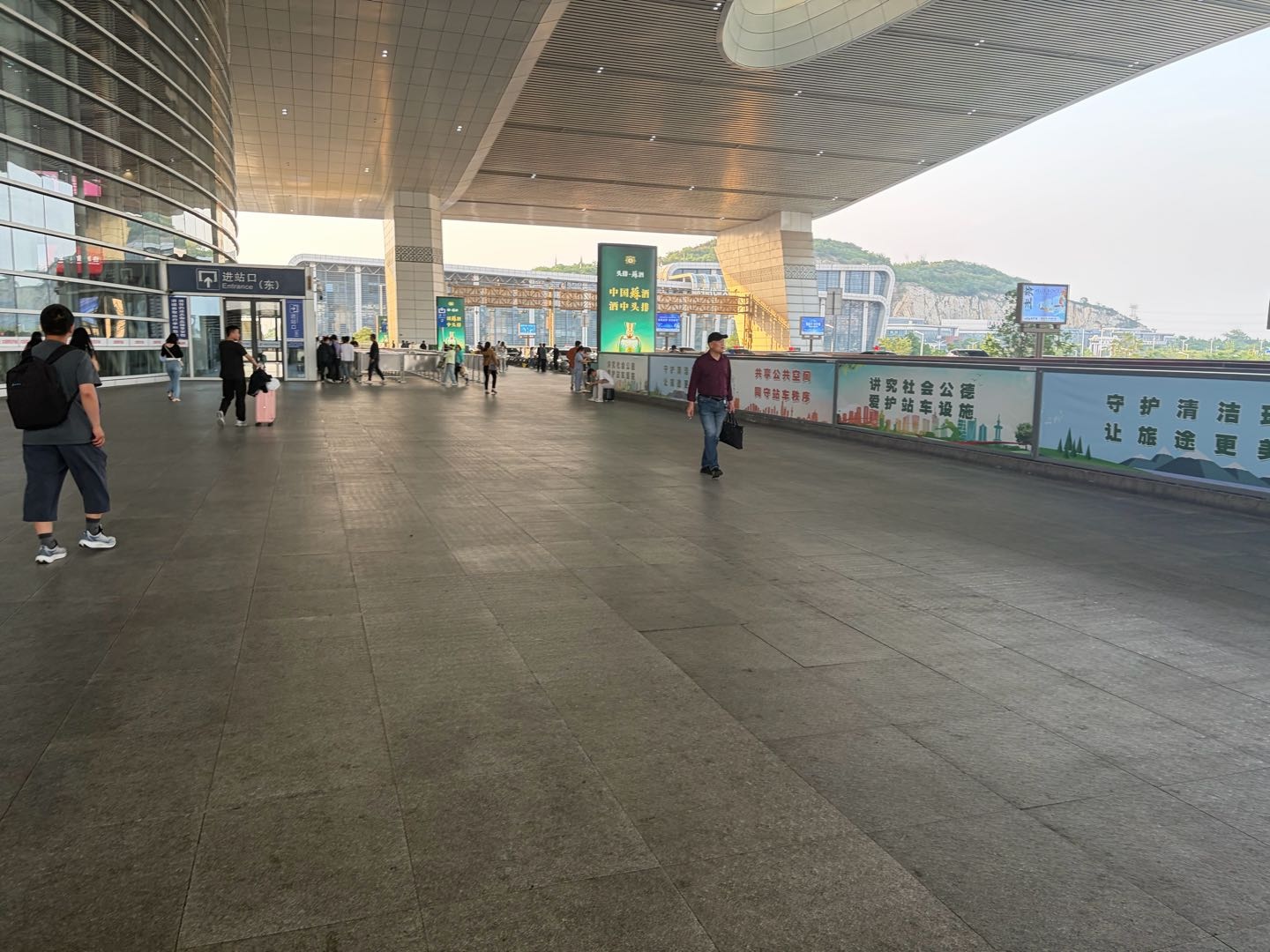 邱先生推广团队全国地推网推团队，承接C端项目寻一手合作