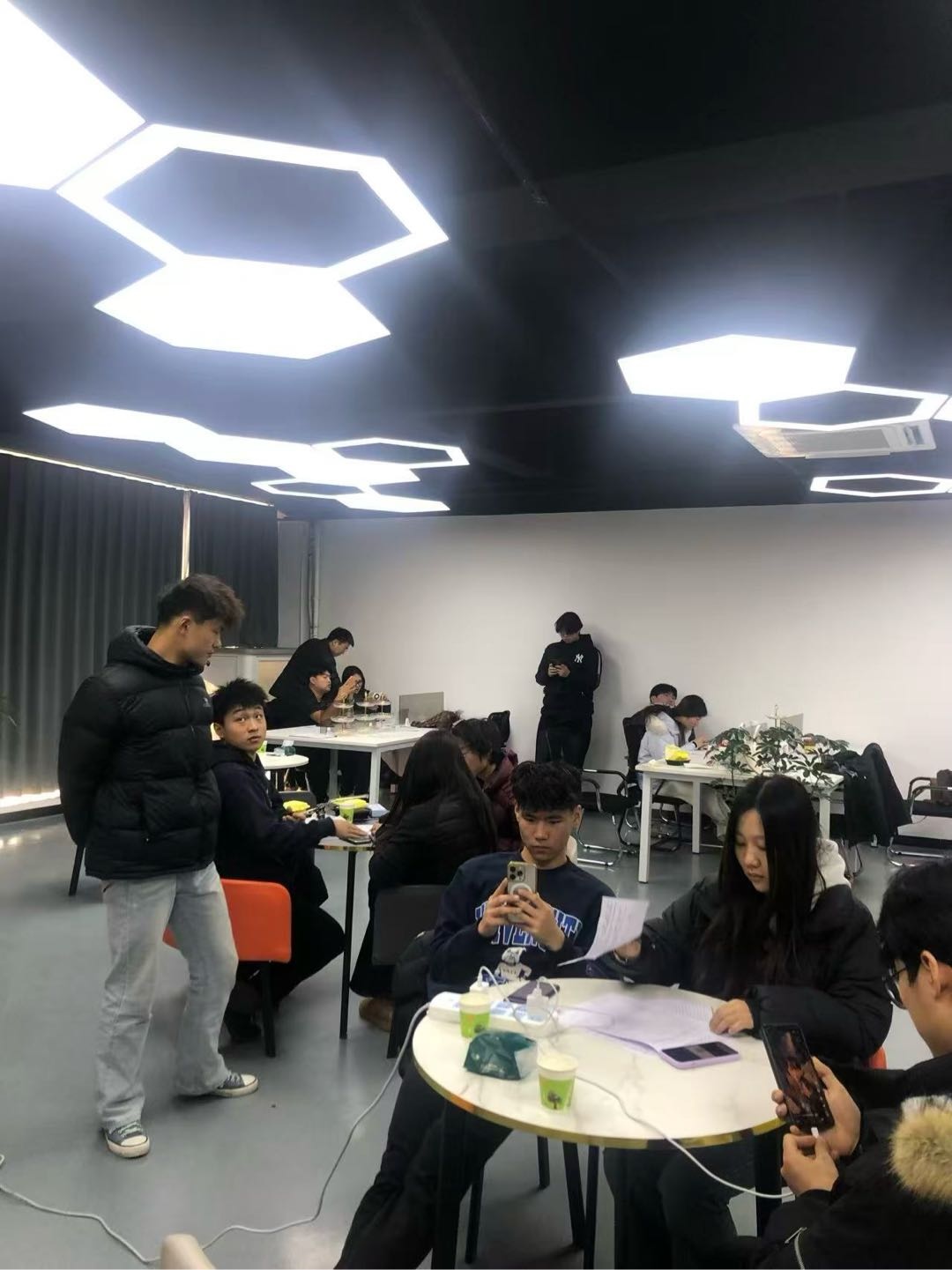 赵昌伟APP拉新官方源头渠道上千款纯绿色一手资源