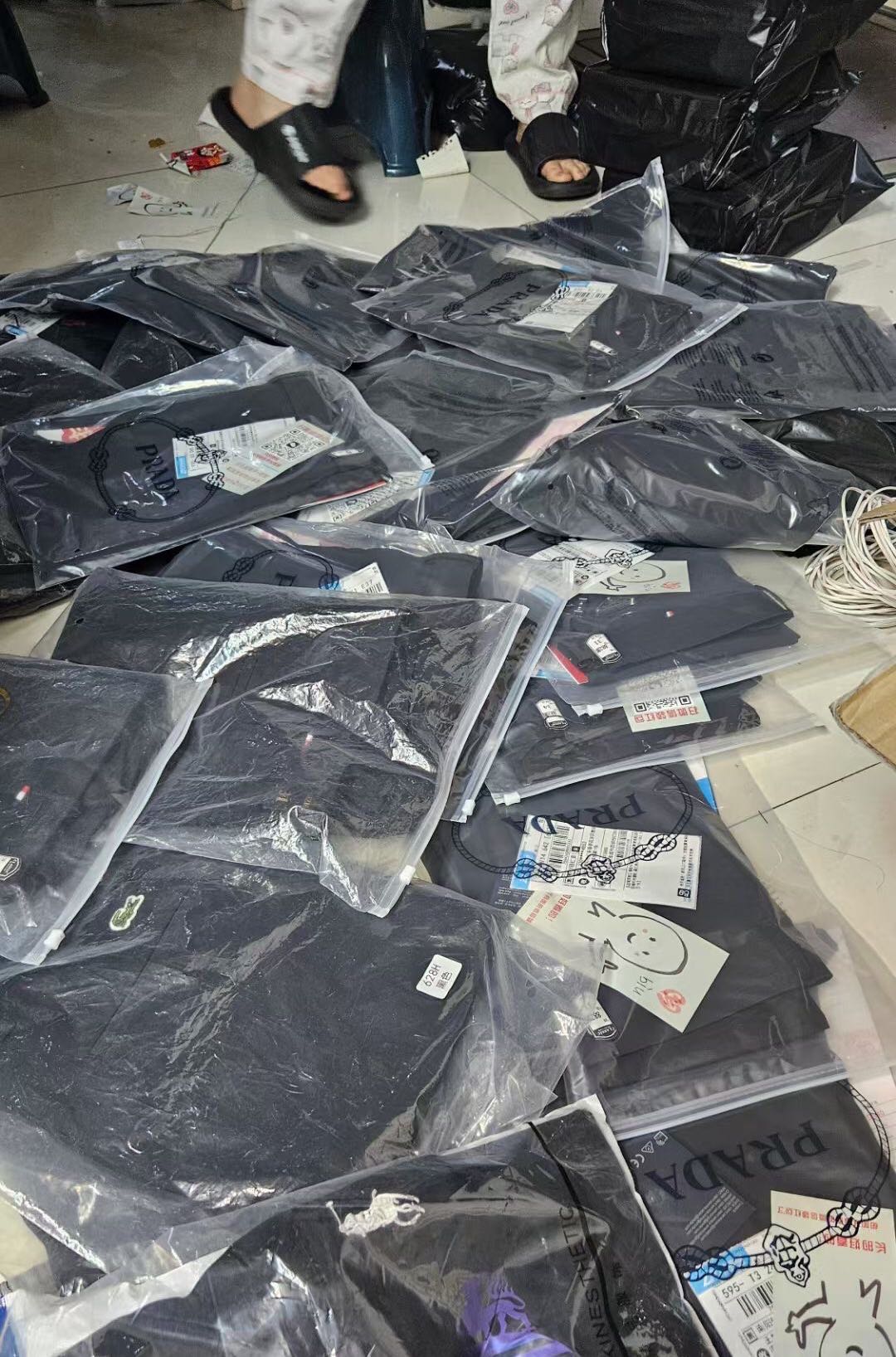 罗嘉旭我是西裤工厂代理人