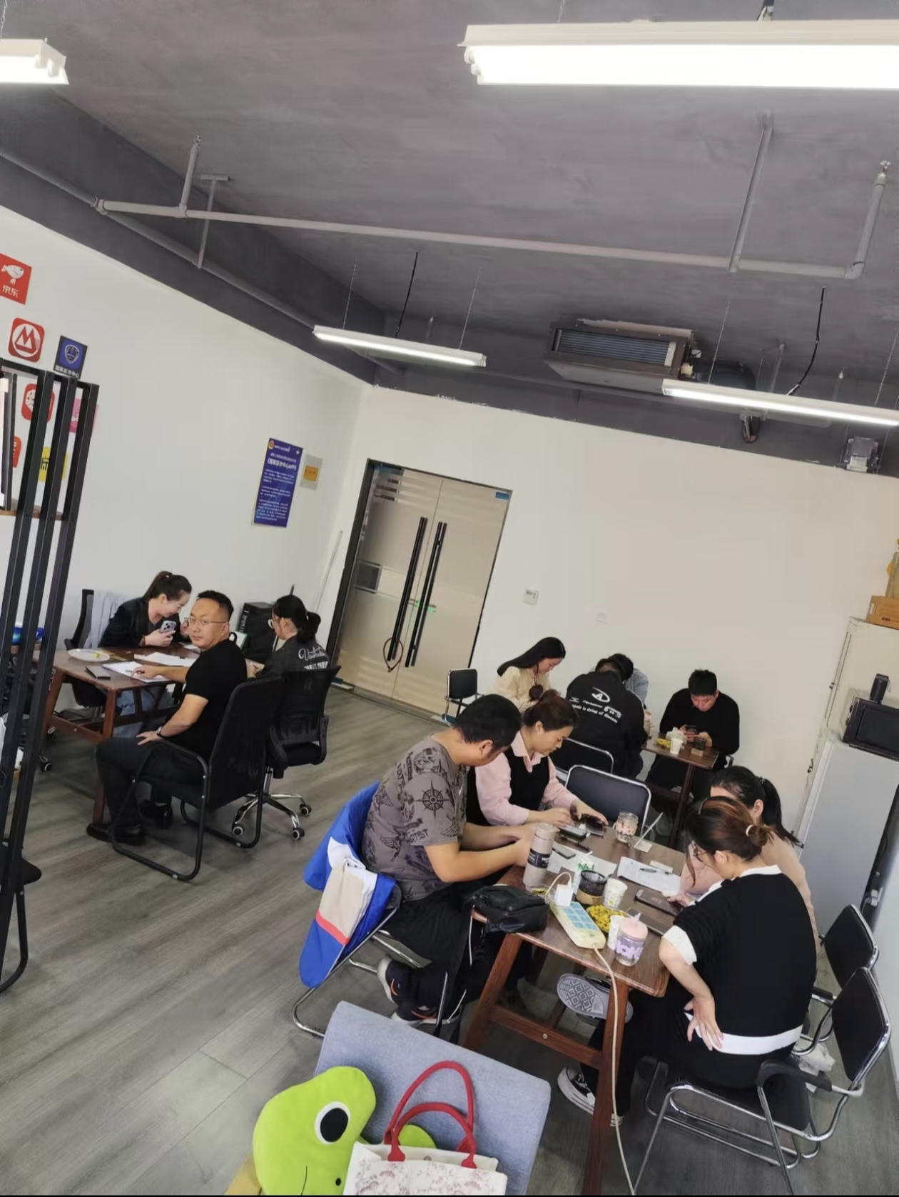丁先生找合伙人APP拉新工作室,新媒体人力
