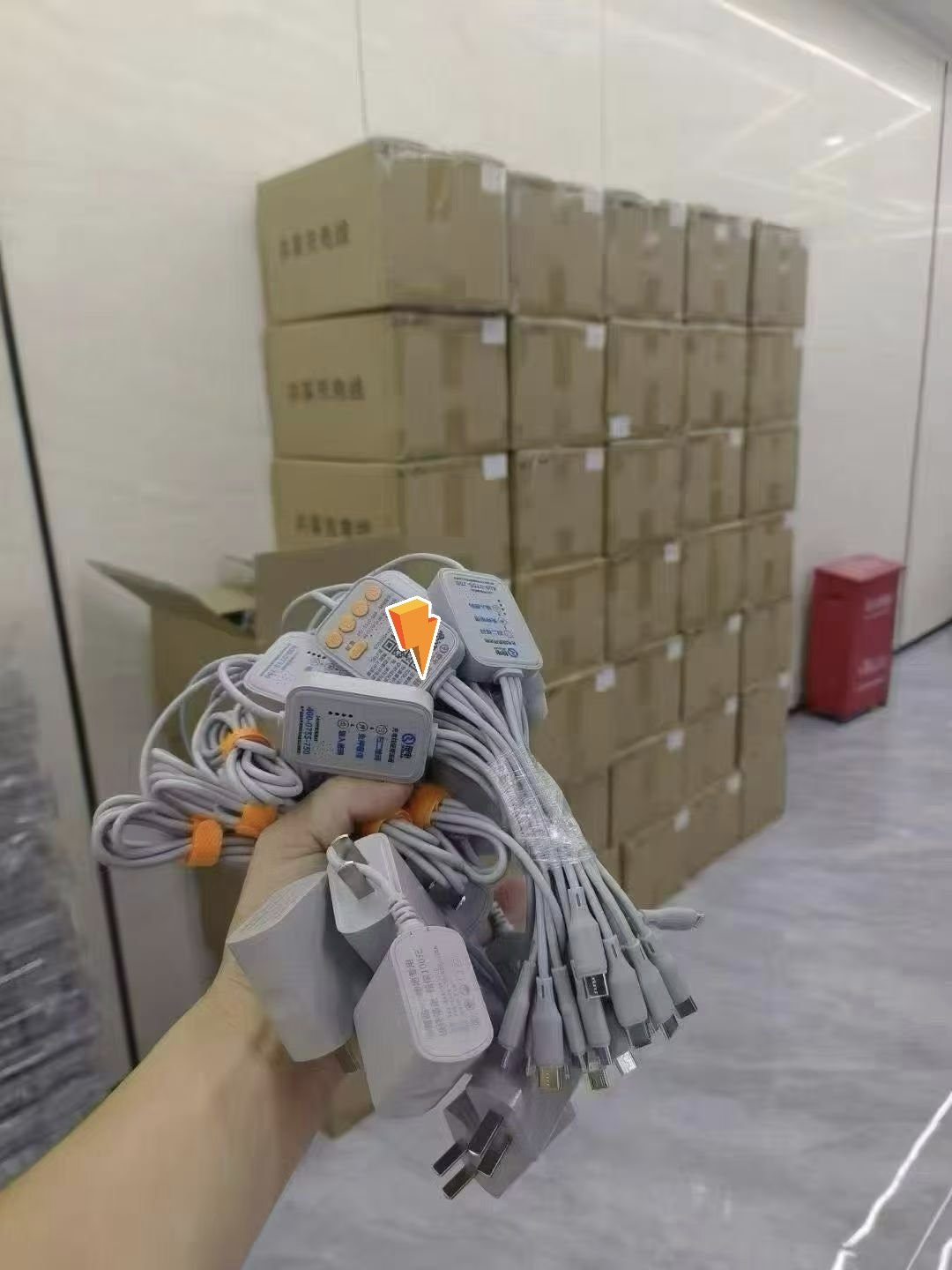 杨玉莹找合伙人倍电总部诚邀共享充电线代理