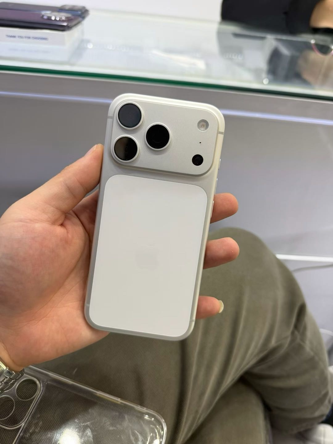 党伟超其他供需易租云租赁项目，0押金0门槛，每单秒结，有手机就可做，时间自由提供文案