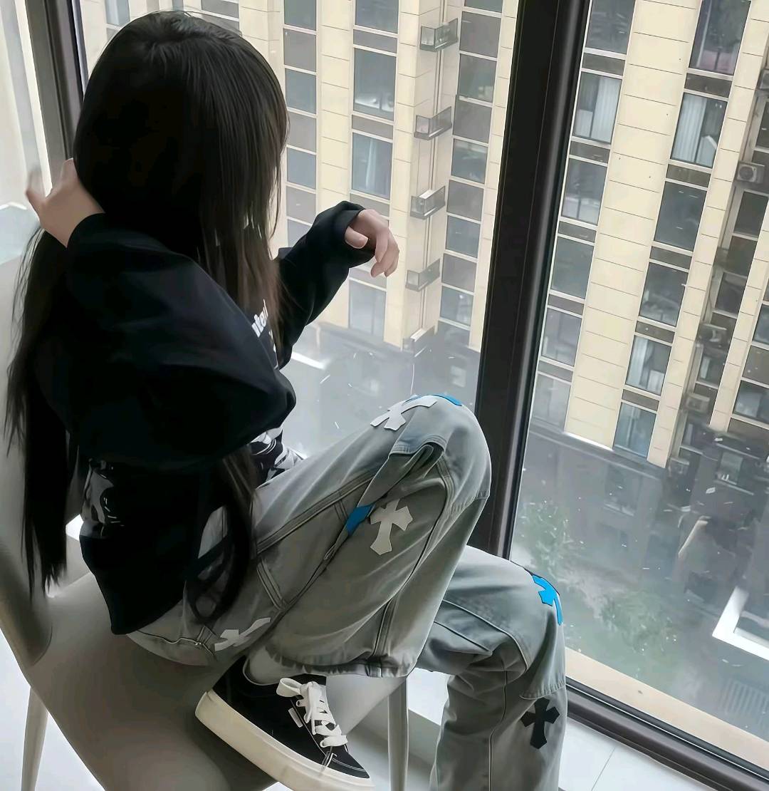 李女士找合伙人寻找游戏搬砖项目合作，提供长期稳定收益，适合个人及宝妈在家操作