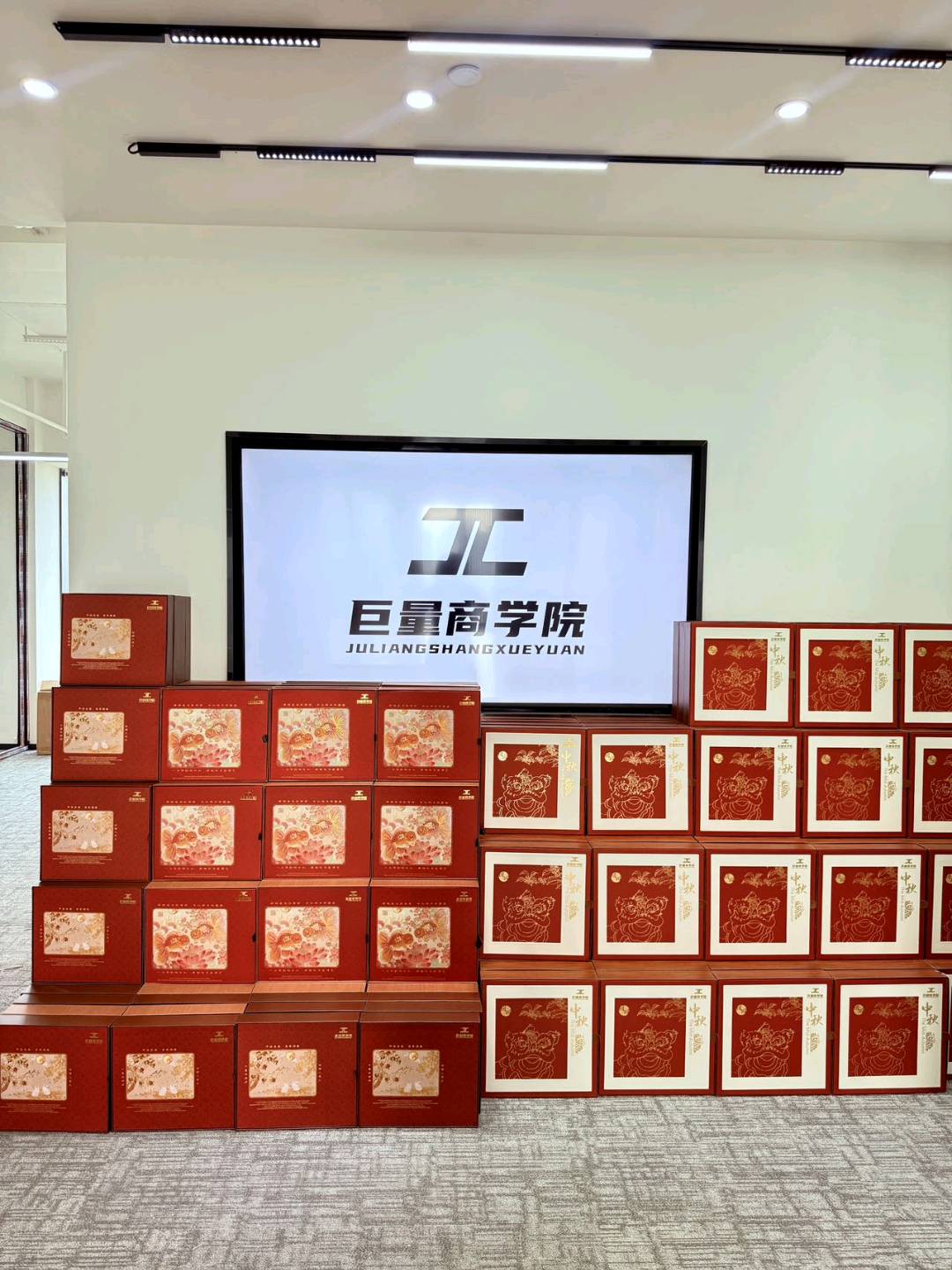 刘鑫玥其他供需全平台推广合作,小说推文、短剧、音乐资料,团队扶持小白速成