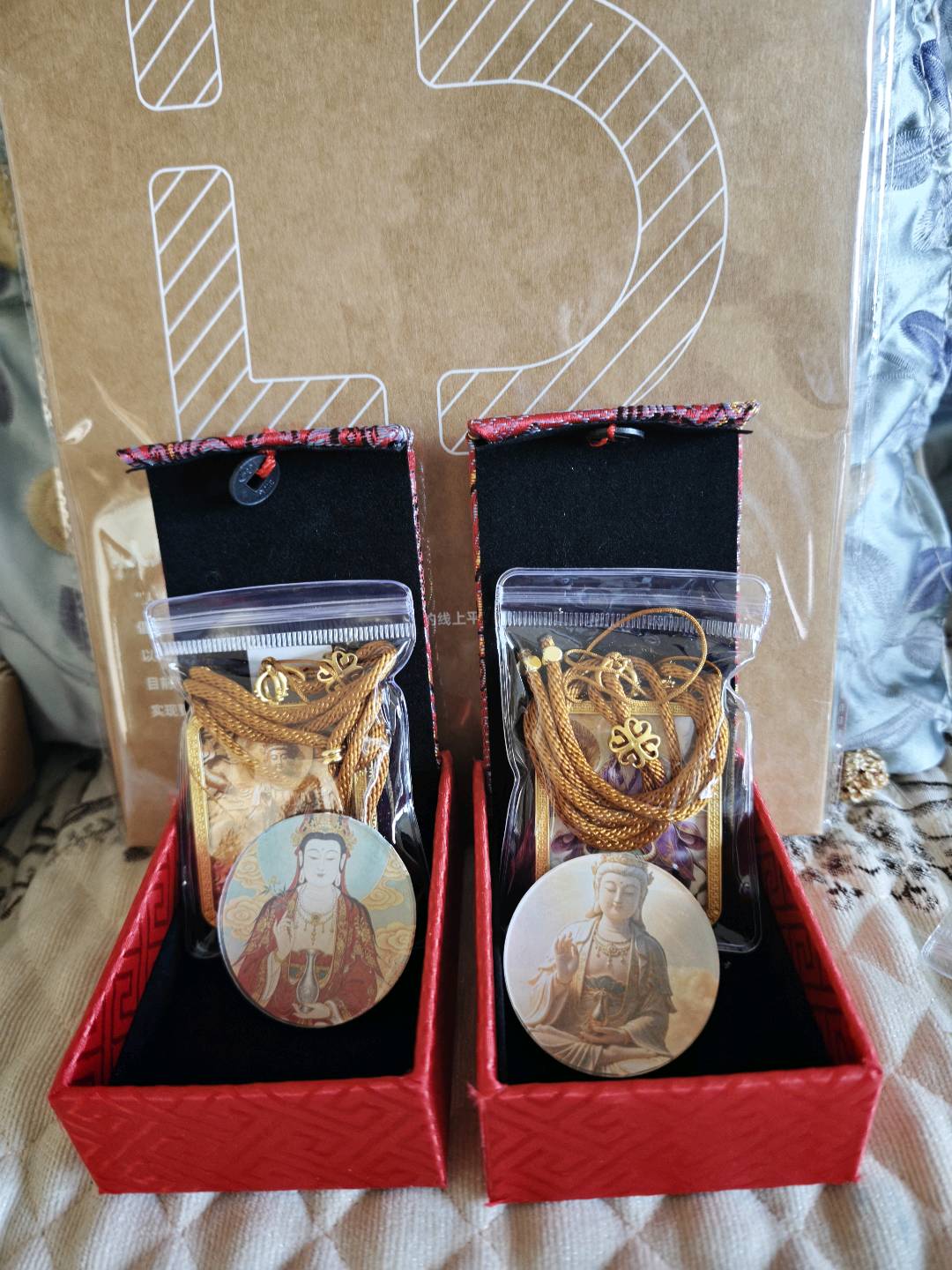 贾莉莉品牌货源原创小众设计项链货源批发,全国地推项目,长期招合伙人!