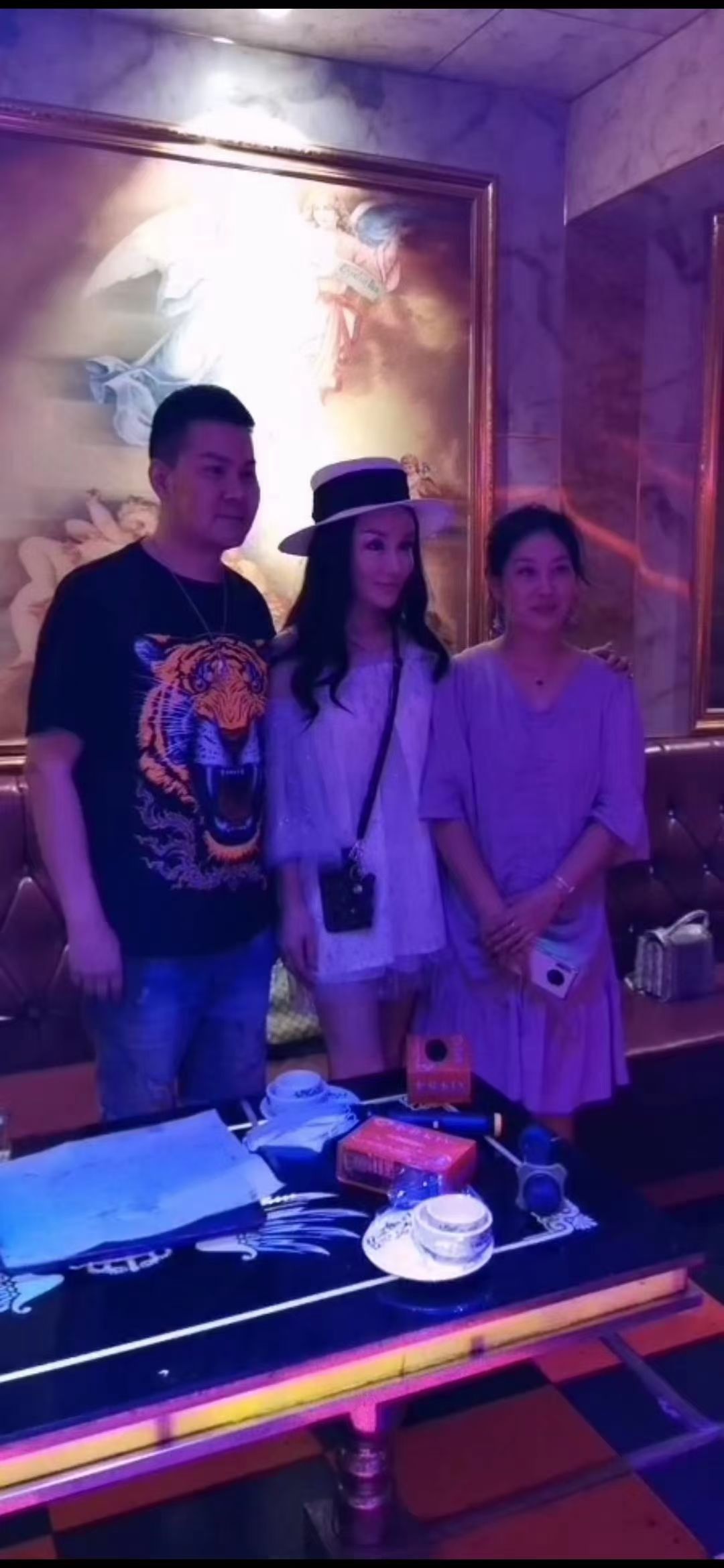 荣克杰找合伙人天津武清黄花店，经营十多年KTV，面积460㎡，现寻找本地合伙人。