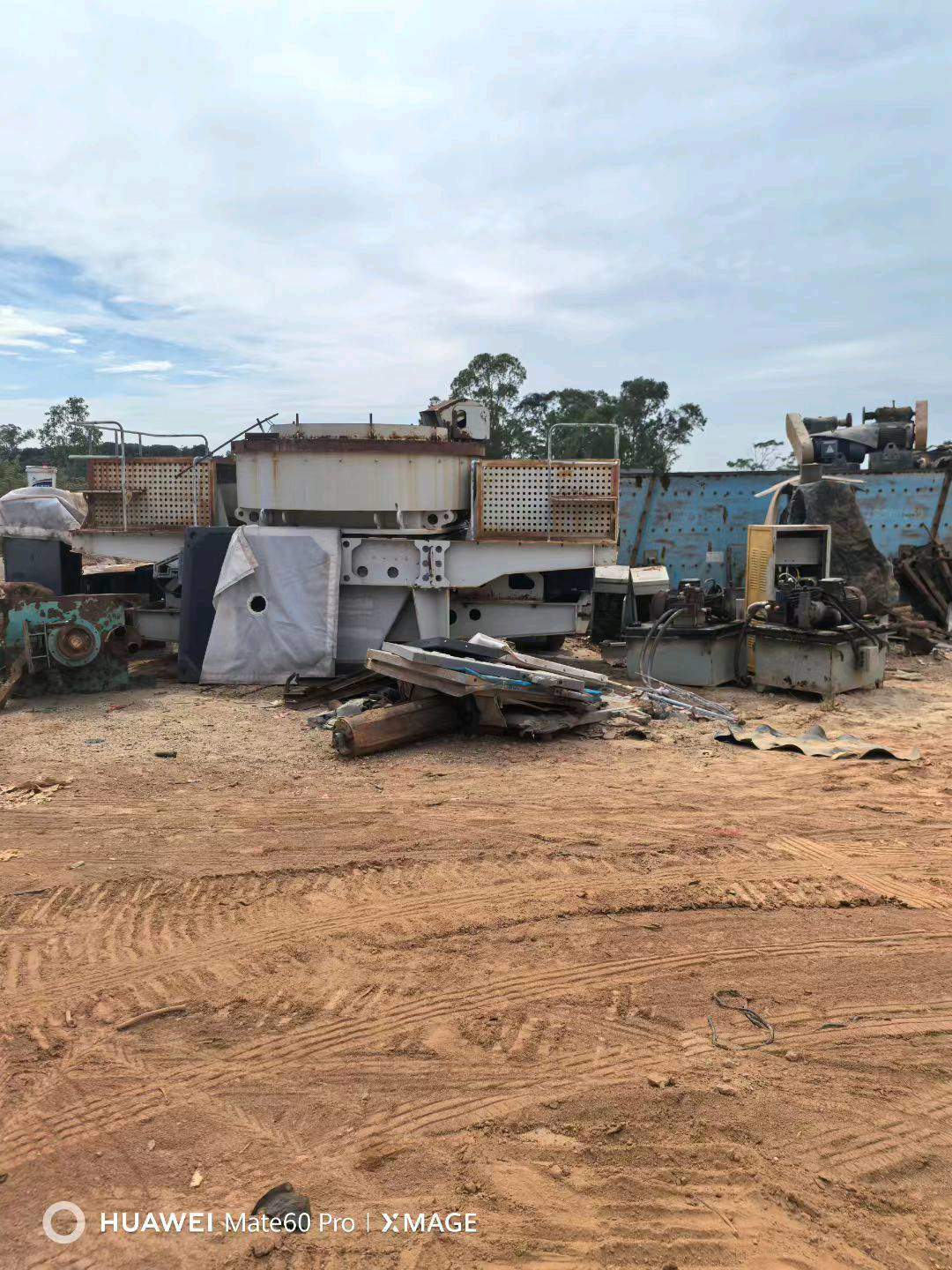 罗成导长期回收出售矿山洗沙设备