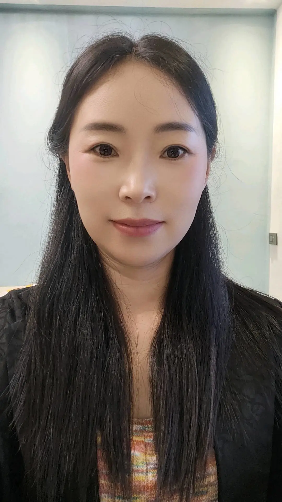 u客直谈实名认证严万英