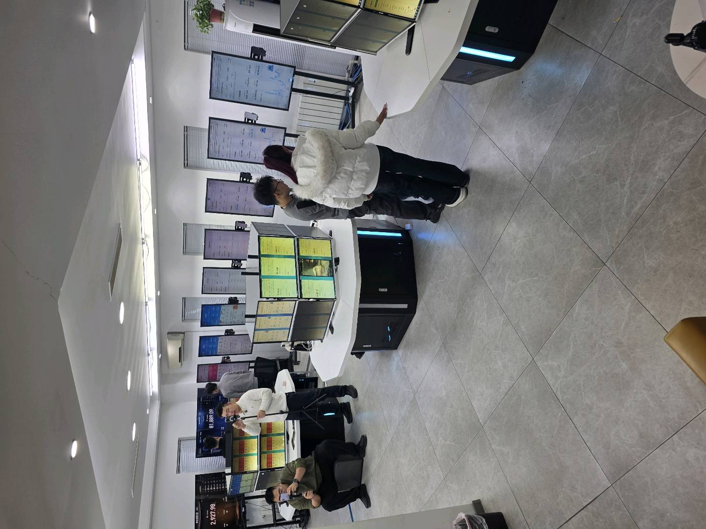 王琛淇找合伙人