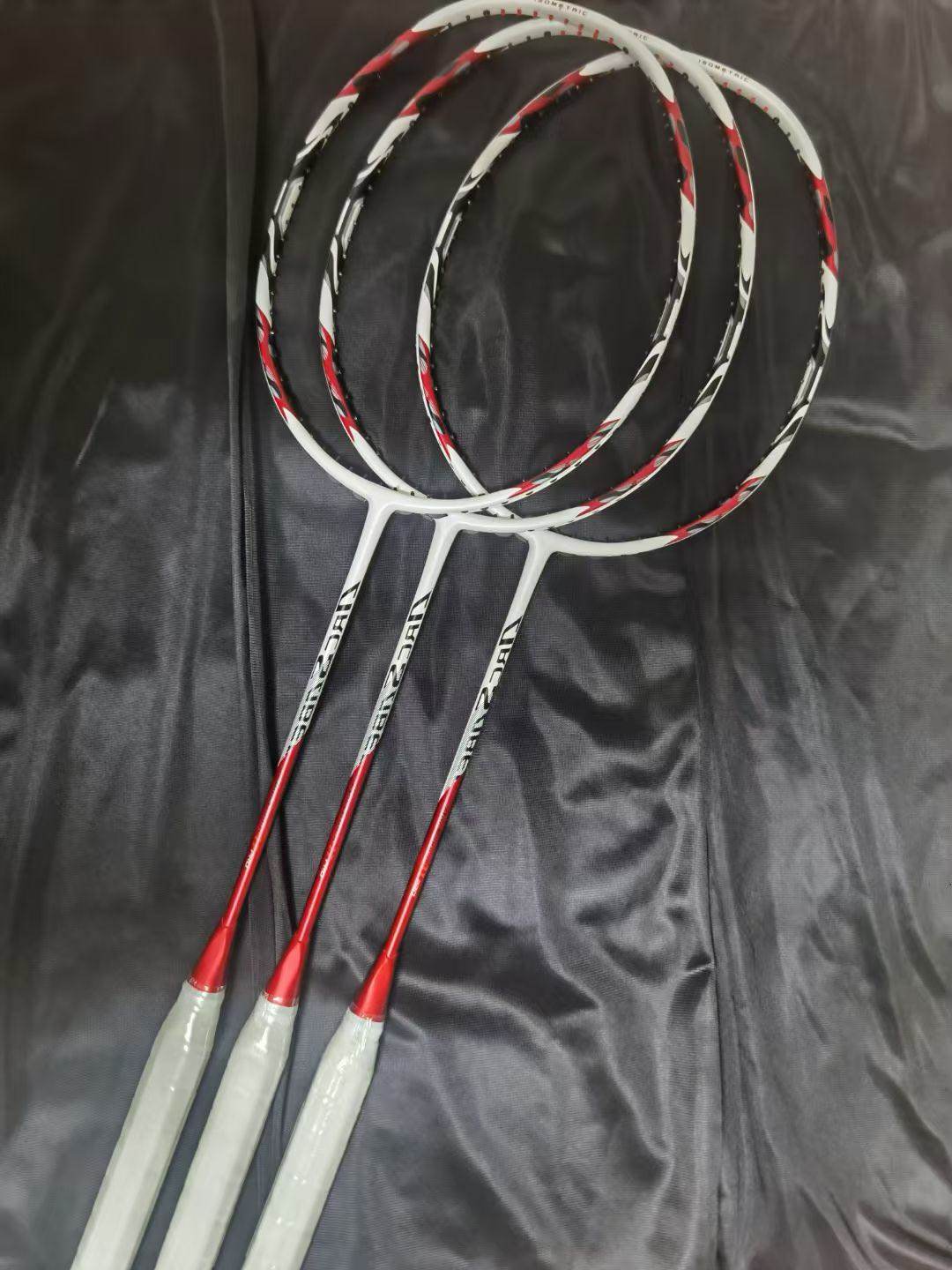 邹志环品牌货源工厂做羽毛球拍可以一件代发 有尤尼克斯李宁 维克多 的原胚 需要代理