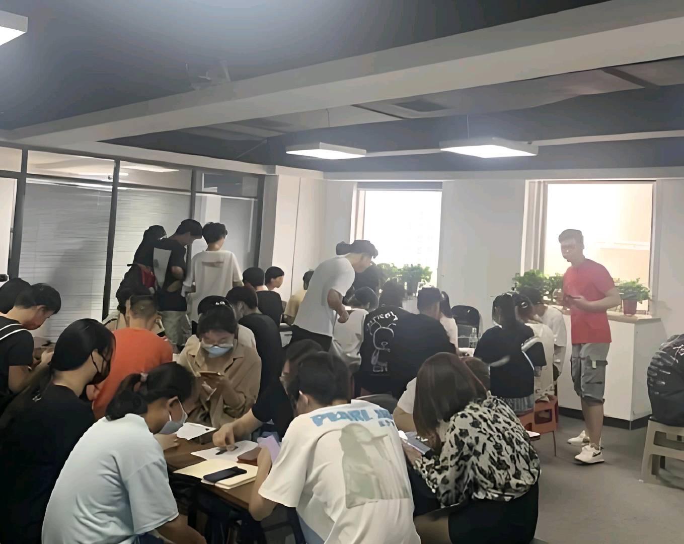 王志浩找合伙人APP拉新对接渠道，3000款简单注册任务均价35-100日结