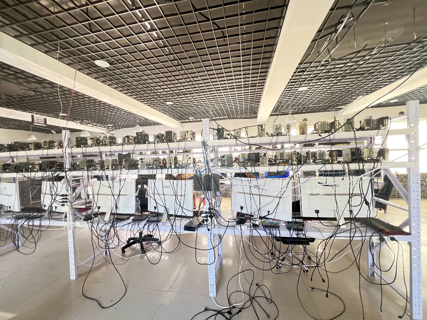 李鹏飞游戏打米，收益日结，收益稳定，无任何套路